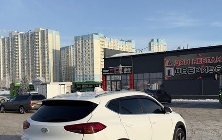 Hyundai Tucson III, 2018 год, 2 300 000 рублей, 2 фотография