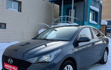 Hyundai Solaris II рестайлинг, 2021 год, 1 590 000 рублей, 1 фотография