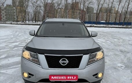 Nissan Pathfinder, 2015 год, 2 100 000 рублей, 5 фотография