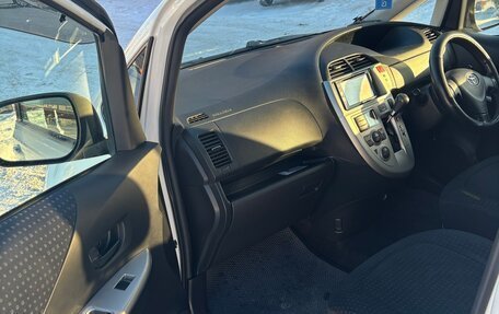 Toyota Ractis I, 2009 год, 665 000 рублей, 6 фотография