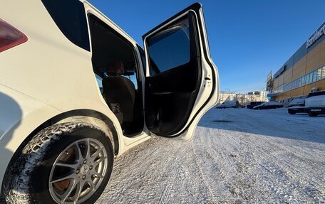 Toyota Ractis I, 2009 год, 665 000 рублей, 10 фотография