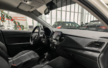 Hyundai Solaris II рестайлинг, 2021 год, 1 575 000 рублей, 11 фотография