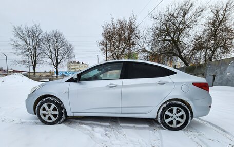 Hyundai Solaris II рестайлинг, 2012 год, 660 000 рублей, 4 фотография