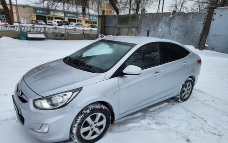 Hyundai Solaris II рестайлинг, 2012 год, 660 000 рублей, 6 фотография