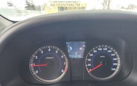 Hyundai Solaris II рестайлинг, 2012 год, 660 000 рублей, 11 фотография