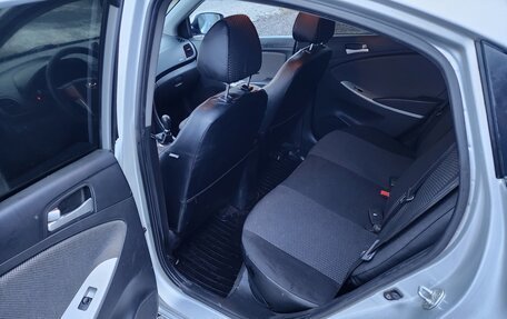 Hyundai Solaris II рестайлинг, 2012 год, 660 000 рублей, 14 фотография