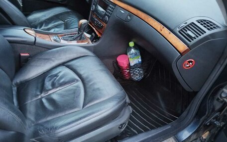 Mercedes-Benz E-Класс, 2002 год, 550 000 рублей, 8 фотография