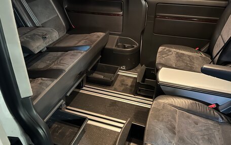 Volkswagen Multivan T5, 2012 год, 1 990 000 рублей, 10 фотография