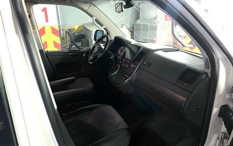 Volkswagen Multivan T5, 2012 год, 1 990 000 рублей, 13 фотография