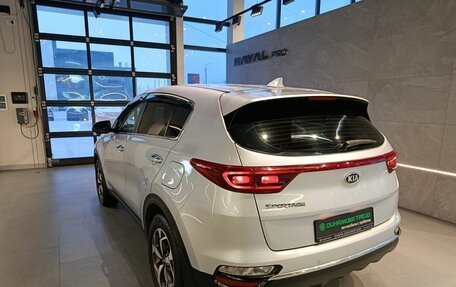 KIA Sportage IV рестайлинг, 2020 год, 2 150 000 рублей, 5 фотография