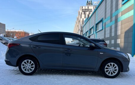 Hyundai Solaris II рестайлинг, 2021 год, 1 590 000 рублей, 4 фотография