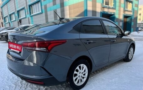 Hyundai Solaris II рестайлинг, 2021 год, 1 590 000 рублей, 3 фотография