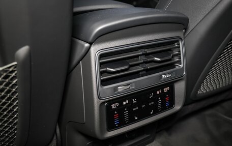 Audi Q7, 2025 год, 10 900 000 рублей, 19 фотография