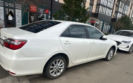 Toyota Camry, 2015 год, 2 100 000 рублей, 2 фотография