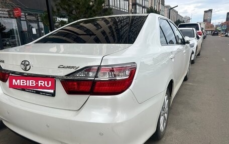 Toyota Camry, 2015 год, 2 100 000 рублей, 5 фотография