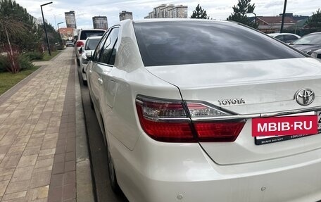 Toyota Camry, 2015 год, 2 100 000 рублей, 4 фотография