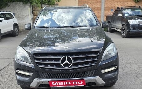 Mercedes-Benz M-Класс, 2012 год, 2 400 000 рублей, 1 фотография