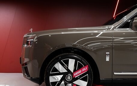 Rolls-Royce Cullinan, 2024 год, 59 900 000 рублей, 8 фотография