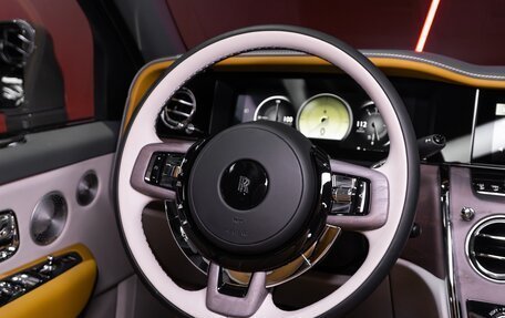 Rolls-Royce Cullinan, 2024 год, 59 900 000 рублей, 20 фотография