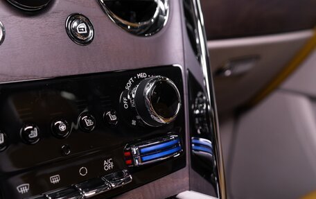 Rolls-Royce Cullinan, 2024 год, 59 900 000 рублей, 28 фотография