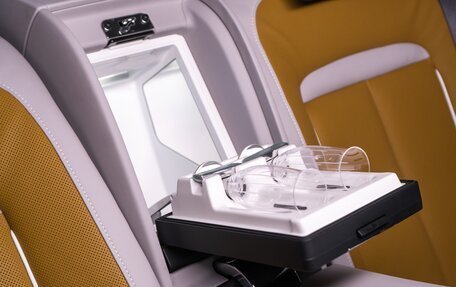 Rolls-Royce Cullinan, 2024 год, 59 900 000 рублей, 39 фотография