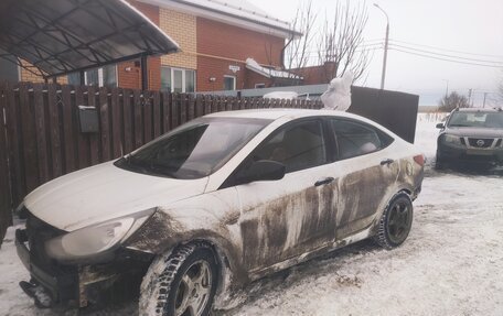 Hyundai Solaris II рестайлинг, 2011 год, 425 000 рублей, 1 фотография