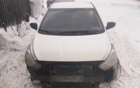 Hyundai Solaris II рестайлинг, 2011 год, 425 000 рублей, 3 фотография