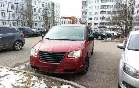 Chrysler Town & Country V рестайлинг, 2008 год, 1 220 000 рублей, 3 фотография