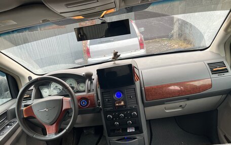 Chrysler Town & Country V рестайлинг, 2008 год, 1 220 000 рублей, 7 фотография