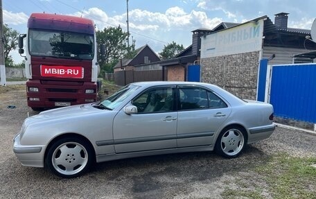 Mercedes-Benz E-Класс, 2001 год, 1 200 000 рублей, 1 фотография