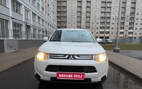 Mitsubishi Outlander III рестайлинг 3, 2012 год, 1 000 000 рублей, 1 фотография