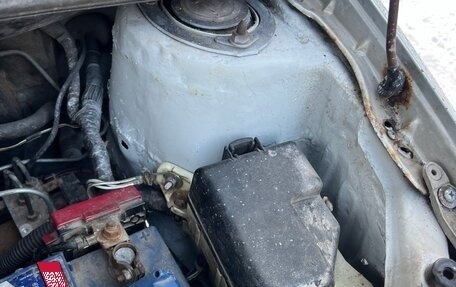 Toyota Yaris I рестайлинг, 2001 год, 170 000 рублей, 9 фотография