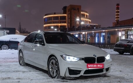 BMW 3 серия, 2015 год, 1 800 000 рублей, 3 фотография