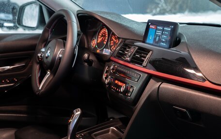 BMW 3 серия, 2015 год, 1 800 000 рублей, 9 фотография