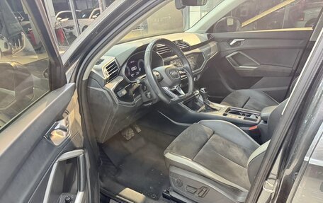 Audi Q3, 2021 год, 2 850 000 рублей, 7 фотография