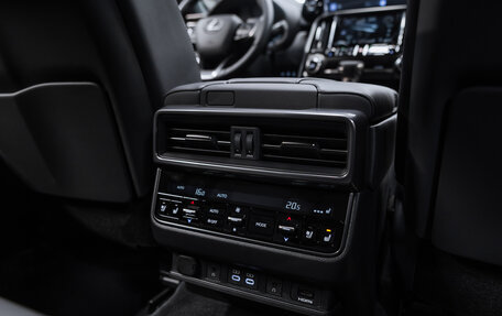 Lexus LX, 2025 год, 18 500 000 рублей, 22 фотография