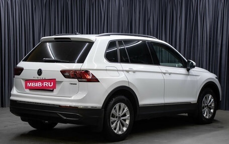 Volkswagen Tiguan II, 2022 год, 3 498 000 рублей, 5 фотография