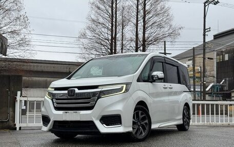 Honda Stepwgn IV, 2022 год, 1 844 893 рублей, 2 фотография