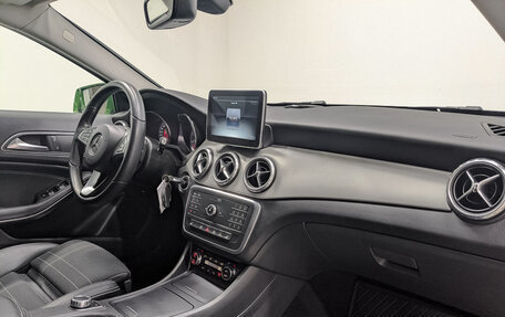 Mercedes-Benz GLA, 2015 год, 1 900 000 рублей, 13 фотография