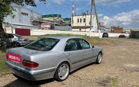 Mercedes-Benz E-Класс, 2001 год, 1 200 000 рублей, 7 фотография