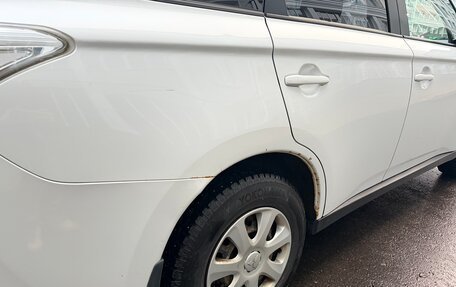 Mitsubishi Outlander III рестайлинг 3, 2012 год, 1 000 000 рублей, 12 фотография