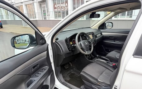 Mitsubishi Outlander III рестайлинг 3, 2012 год, 1 000 000 рублей, 4 фотография