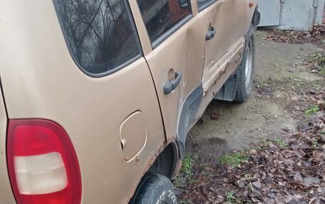 Chevrolet Niva I рестайлинг, 2005 год, 85 000 рублей, 9 фотография