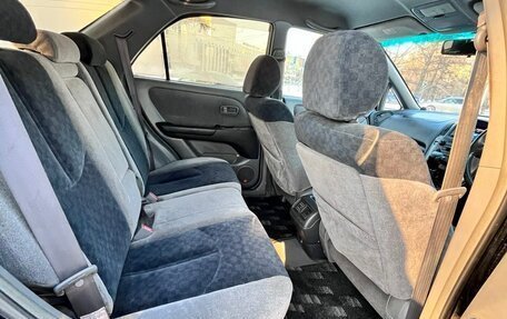 Toyota Harrier, 1999 год, 800 000 рублей, 11 фотография