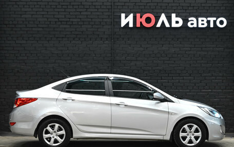 Hyundai Solaris II рестайлинг, 2013 год, 850 000 рублей, 9 фотография