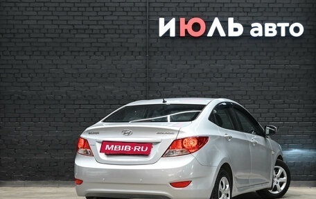 Hyundai Solaris II рестайлинг, 2013 год, 850 000 рублей, 7 фотография