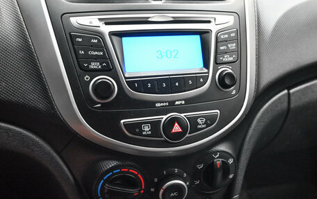 Hyundai Solaris II рестайлинг, 2013 год, 850 000 рублей, 14 фотография