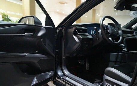 Toyota Camry, 2025 год, 5 500 000 рублей, 13 фотография