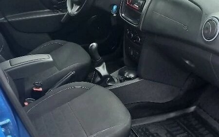 Renault Sandero II рестайлинг, 2015 год, 900 000 рублей, 5 фотография