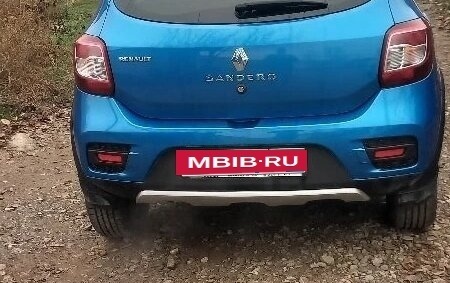 Renault Sandero II рестайлинг, 2015 год, 900 000 рублей, 3 фотография